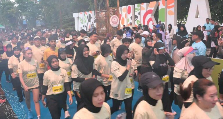 Ribuan Peserta Antusias Ikuti Ternate Berlari dan Kid Dash 2025, Wali Kota Ternate Resmi Lepas Start di Taman Nukila